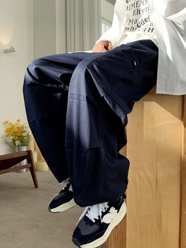 Men's Ruched Straight Leg Cargo Pants-3