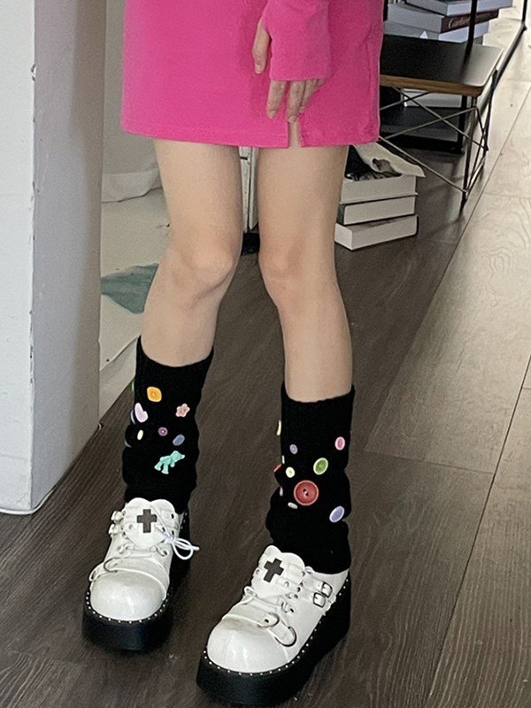 Button Embellished Cable Knit Leg Warmer-3