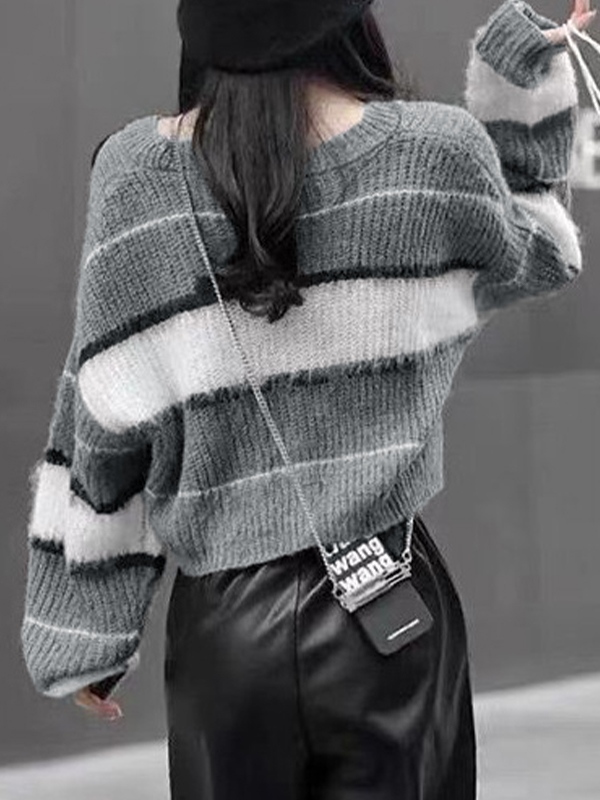 Contrast Color Stripe Splice Short Sweater-2